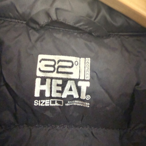 32 Degrees Puffy Vest Lightweight Warm and Packable Size Large - Picture 4 of 5